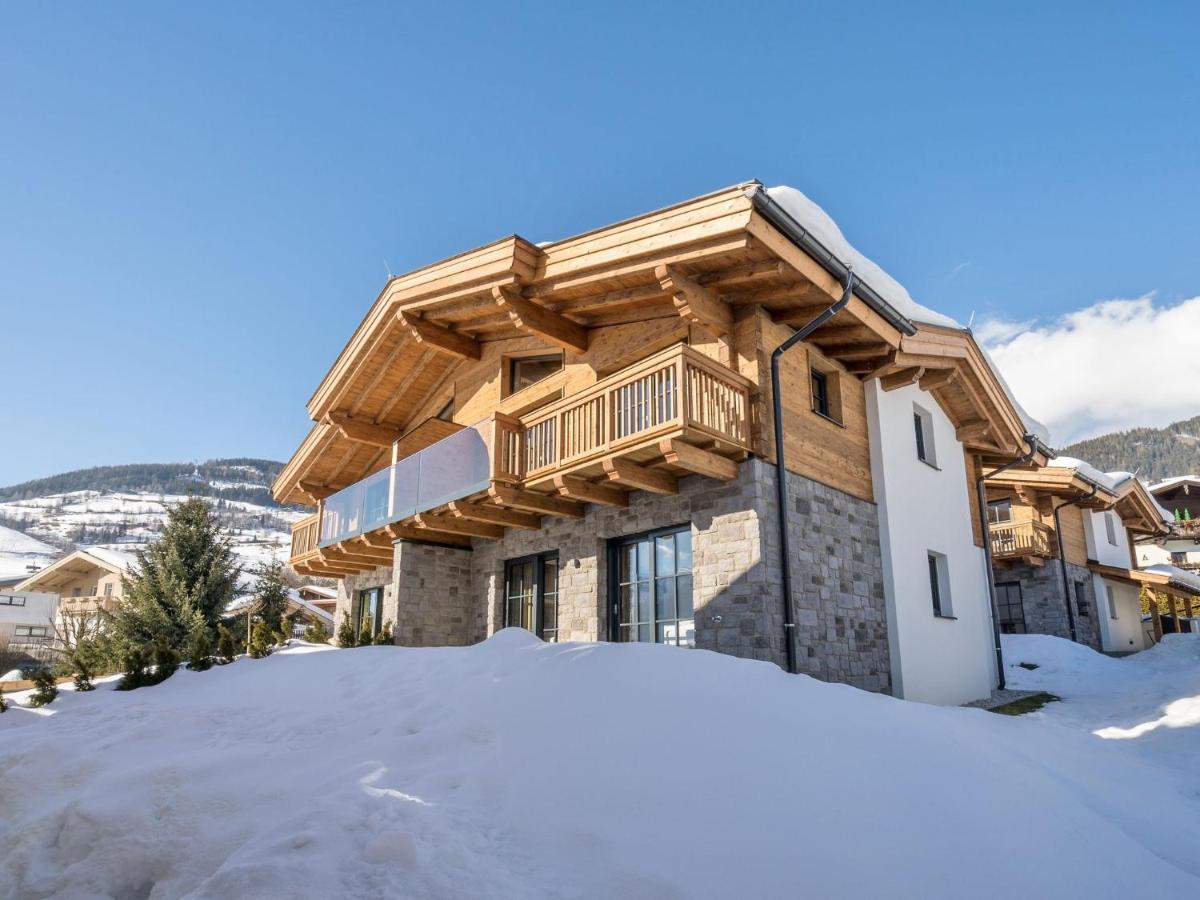 Luxurious Holiday Home In Piesendorf With Sauna エクステリア 写真